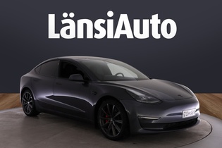 Tesla Model 3 vaihtoauto
