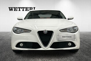 Alfa Romeo Giulia vaihtoauto