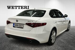 Alfa Romeo Giulia vaihtoauto