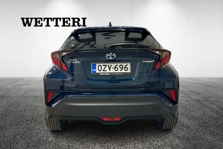 Toyota C-HR vaihtoauto