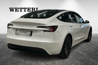 Tesla Model 3 vaihtoauto