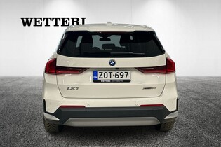 BMW iX1 vaihtoauto