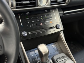 Lexus IS vaihtoauto