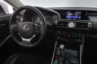 Lexus IS vaihtoauto