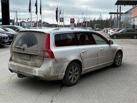 Volvo V70 vaihtoauto