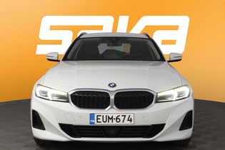 BMW 330 vaihtoauto