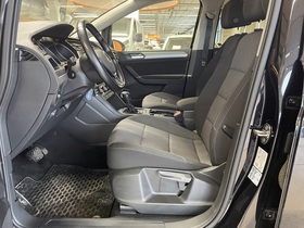 Volkswagen Touran vaihtoauto