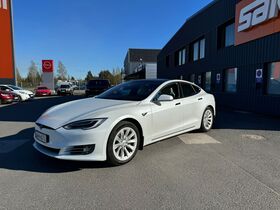 Tesla Model S vaihtoauto