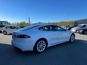 Tesla Model S vaihtoauto