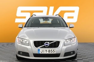 Volvo V70 vaihtoauto