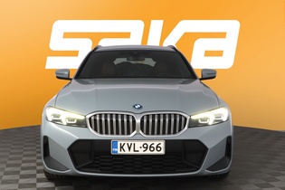 BMW 330 vaihtoauto