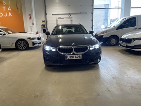 BMW 320 vaihtoauto