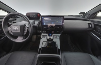 Toyota bZ4X vaihtoauto