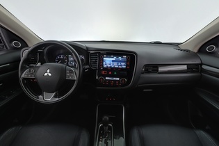 Mitsubishi Outlander vaihtoauto