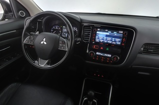 Mitsubishi Outlander vaihtoauto