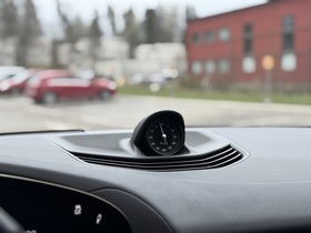 Porsche Taycan vaihtoauto