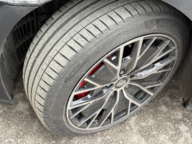 Porsche Taycan vaihtoauto