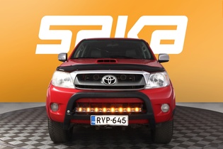 Toyota Hilux vaihtoauto