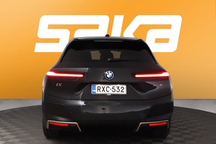 BMW iX vaihtoauto