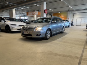 Toyota Avensis vaihtoauto