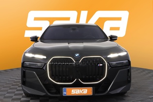 BMW i7 vaihtoauto