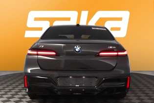 BMW i7 vaihtoauto
