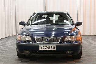 Volvo V70 vaihtoauto