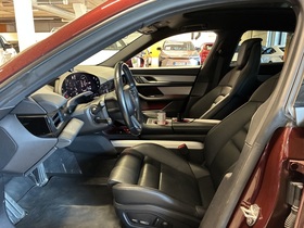 Porsche Taycan vaihtoauto