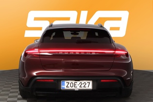 Porsche Taycan vaihtoauto