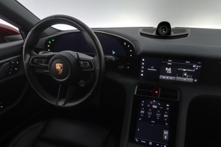Porsche Taycan vaihtoauto