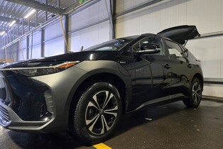Toyota bZ4X vaihtoauto