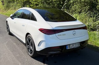 Mercedes-Benz EQE vaihtoauto