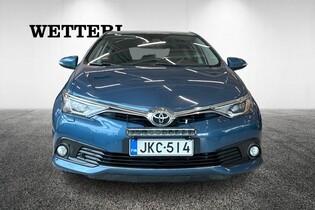 Toyota Auris vaihtoauto