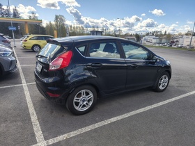 Ford Fiesta vaihtoauto