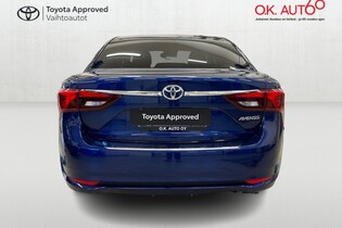 Toyota Avensis vaihtoauto