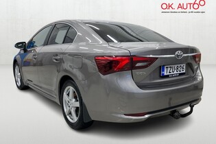 Toyota Avensis vaihtoauto