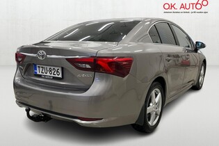 Toyota Avensis vaihtoauto