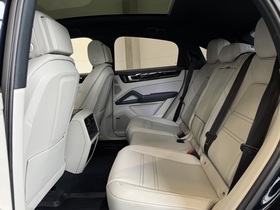 Porsche Cayenne vaihtoauto