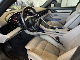 Porsche Taycan vaihtoauto