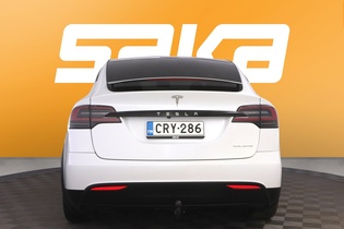 Tesla Model X vaihtoauto