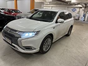 Mitsubishi Outlander PHEV vaihtoauto