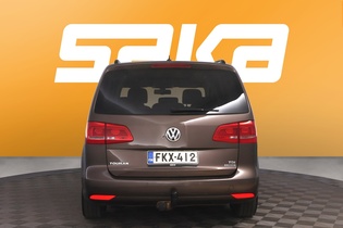 Volkswagen Touran vaihtoauto