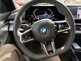 BMW i5 vaihtoauto
