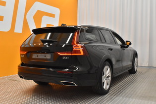 Volvo V60 Cross Country vaihtoauto