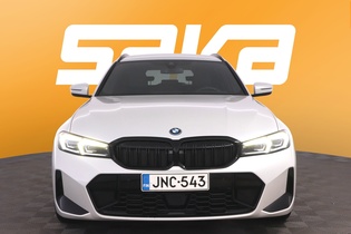 BMW 330 vaihtoauto