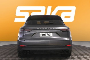 Porsche Cayenne vaihtoauto