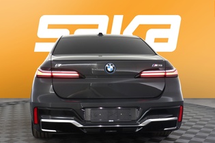 BMW i7 vaihtoauto