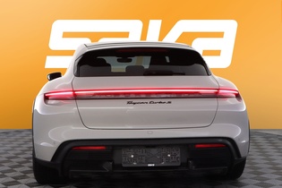 Porsche Taycan vaihtoauto