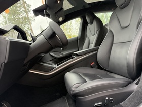 Tesla Model S vaihtoauto