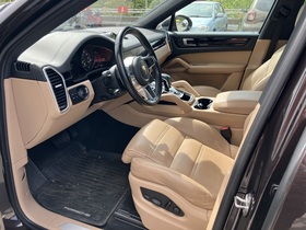Porsche Cayenne vaihtoauto